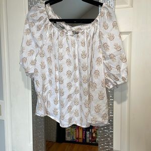 Light crop top blouse